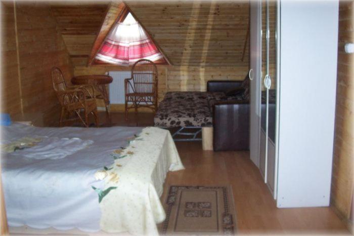 Boykivskiy Dvir Hotel Yasenitsa Zamkova Exterior photo
